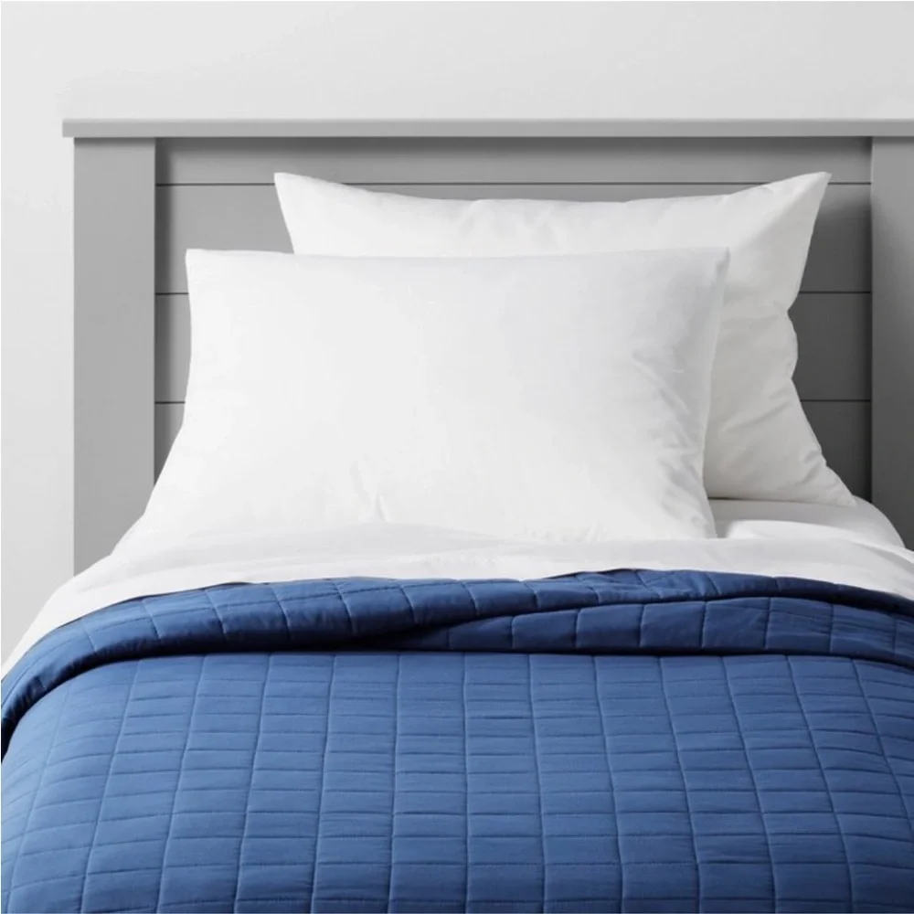 PILLOWFORT NWT box stitch microfiber kids quilt -navy -twin